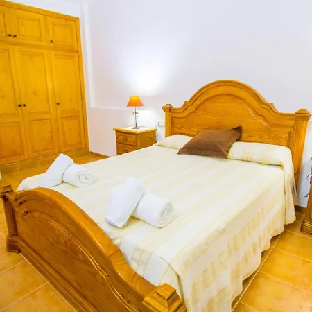 Beautiful, Sunny With Wifi Villa Port de Pollenca