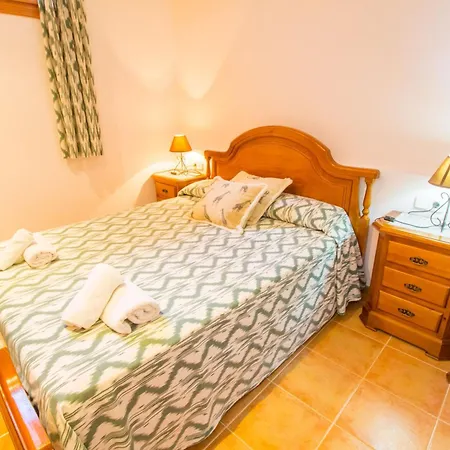 Beautiful, Sunny With Wifi Villa