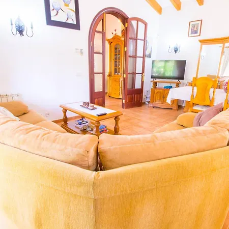 Villa Beautiful, Sunny With Wifi *