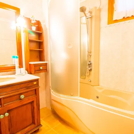 Villa Beautiful, Sunny With Wifi Port de Pollenca
