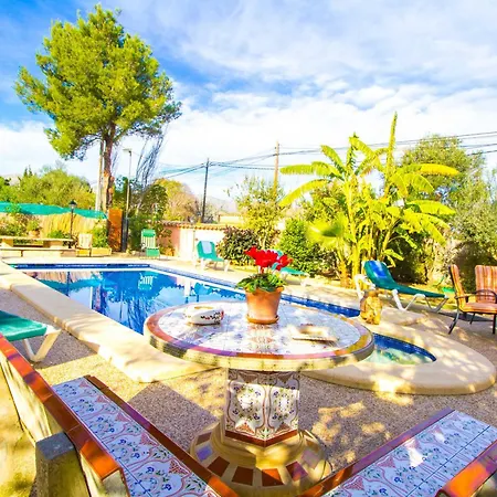 Beautiful, Sunny With Wifi Villa